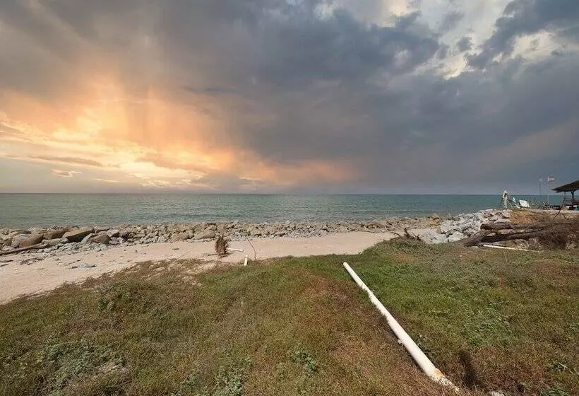 Hotelli Chalet Teratak Samuderakita