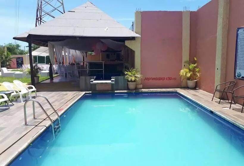 Hotelli Del Balsas Lazaro Cardenas