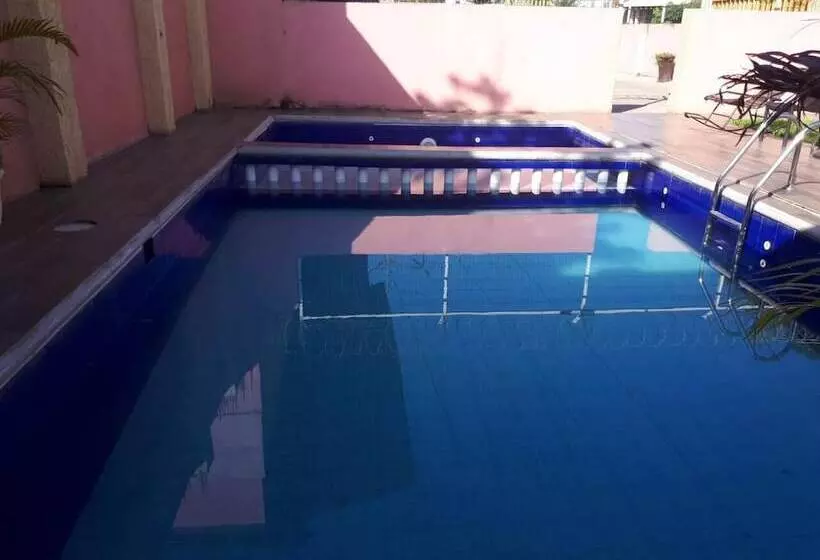 Hotelli Del Balsas Lazaro Cardenas