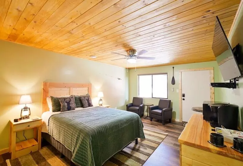 Hotelli Rusty Buck Inn