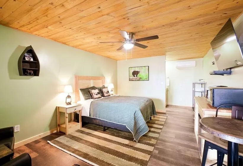 Hotelli Rusty Buck Inn