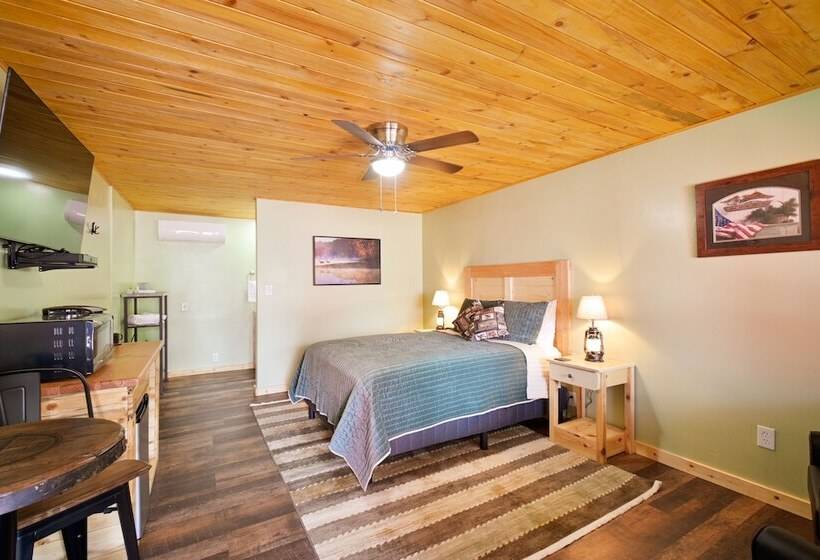 호텔 Rusty Buck Inn