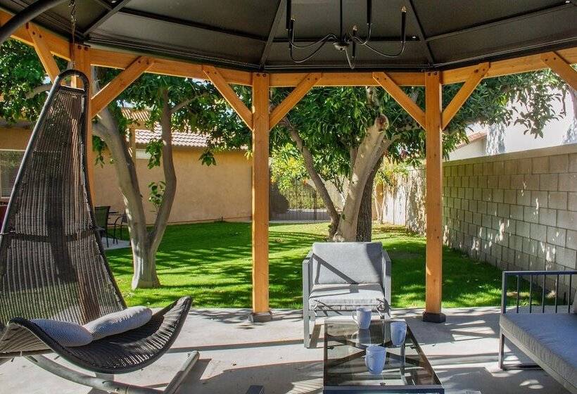 Larrea By Avantstay Luxurious Oasis W/ Pool & Hot Tub!