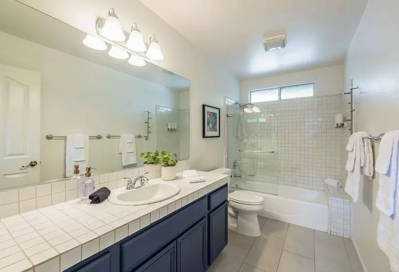 Larrea By Avantstay Luxurious Oasis W/ Pool & Hot Tub!