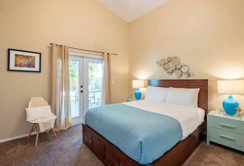 Larrea By Avantstay Luxurious Oasis W/ Pool & Hot Tub!