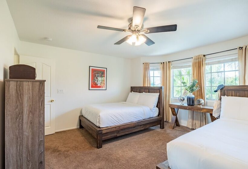 Larrea By Avantstay Luxurious Oasis W/ Pool & Hot Tub!