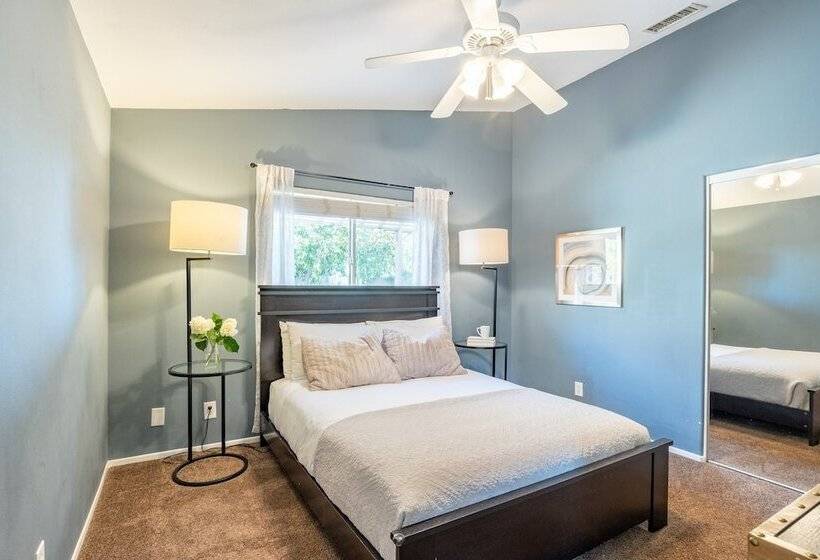 Larrea By Avantstay Luxurious Oasis W/ Pool & Hot Tub!