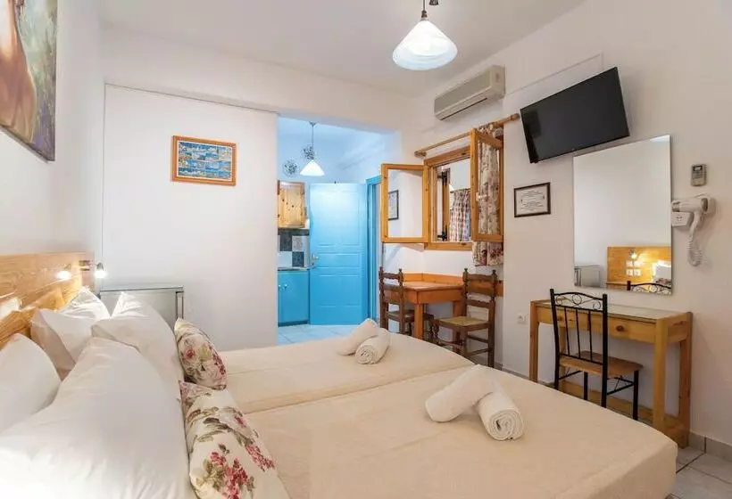 Majatalo Room In Apartment   Comfort Double Or Twin Room Semi Basement