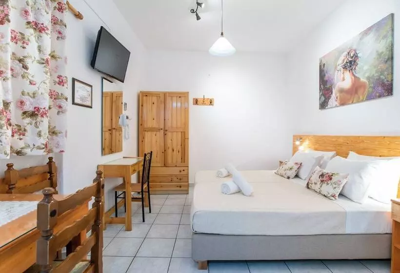 Majatalo Room In Apartment   Comfort Double Or Twin Room Semi Basement