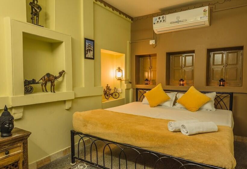 ユースホステル Zostel Jodhpur   Clock Tower