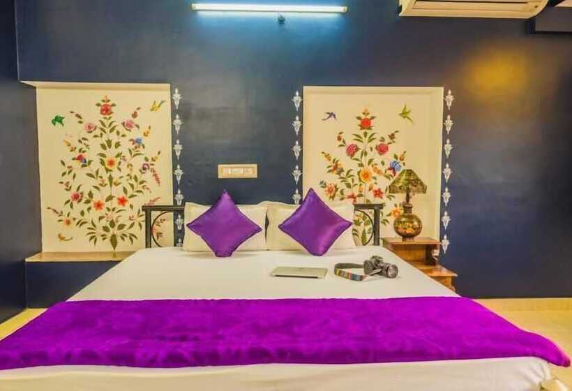 ユースホステル Zostel Jodhpur   Clock Tower