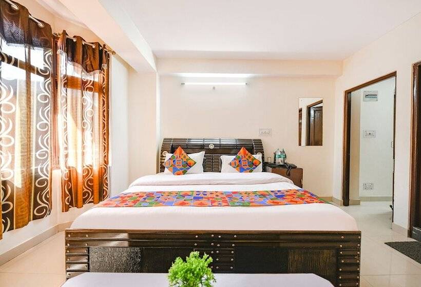 Fabhotel Ginger Grass