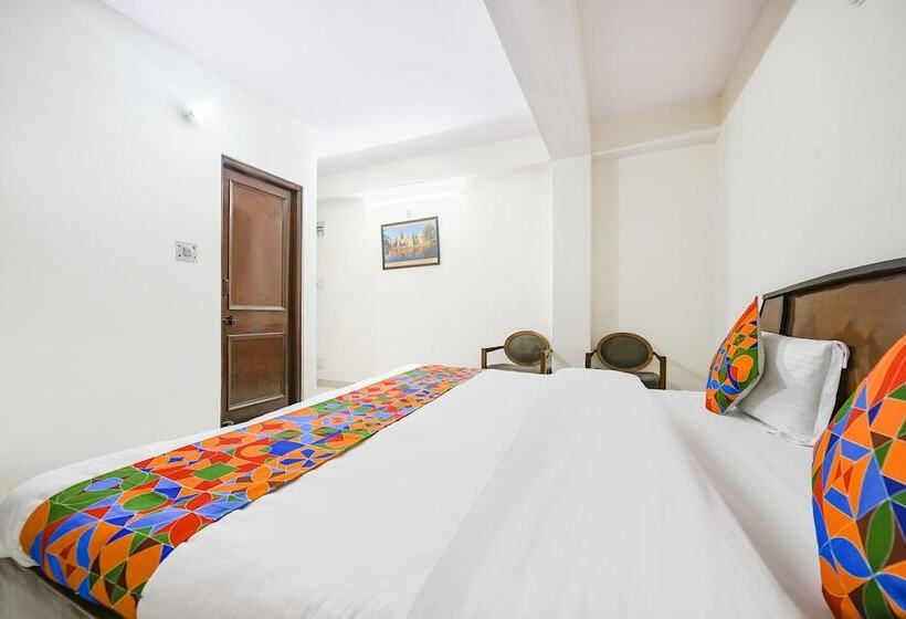 Fabhotel Ginger Grass