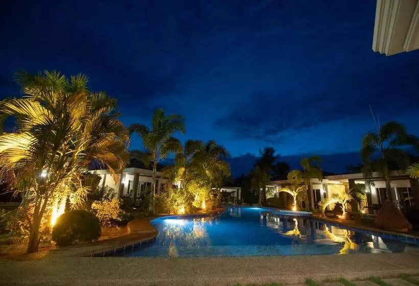 ホテル Alona Royal Palm Resort