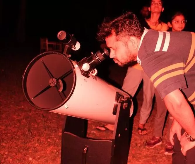 هتل Tusk And Roar Corbett Resort