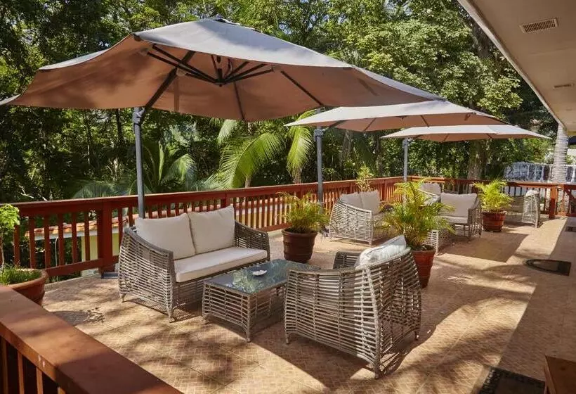 تختخواب و صبحانه Contadora Island Inn