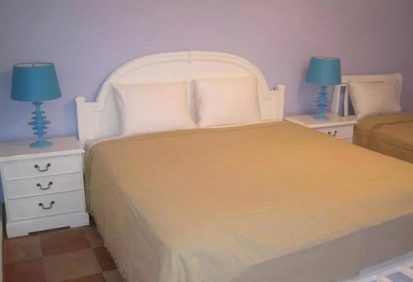 تختخواب و صبحانه Contadora Island Inn