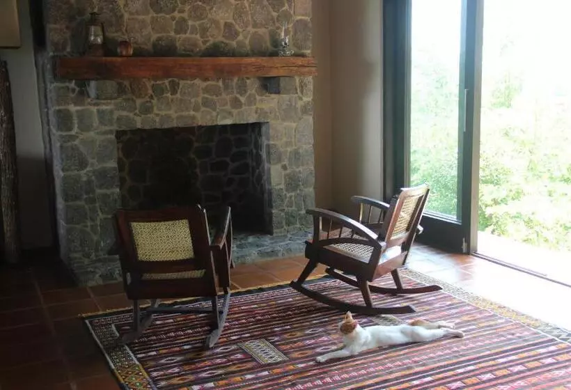 تختخواب و صبحانه El Respiro Ecolodge