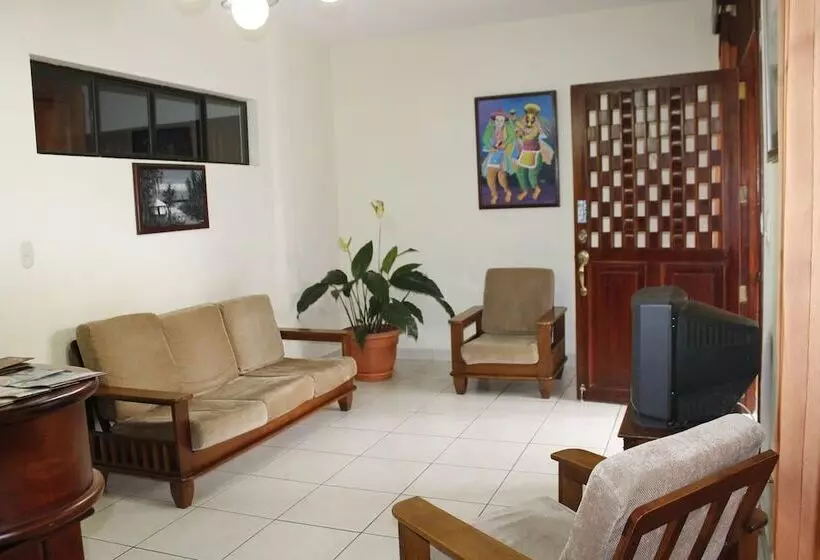 تختخواب و صبحانه Hostal Don Guillermo