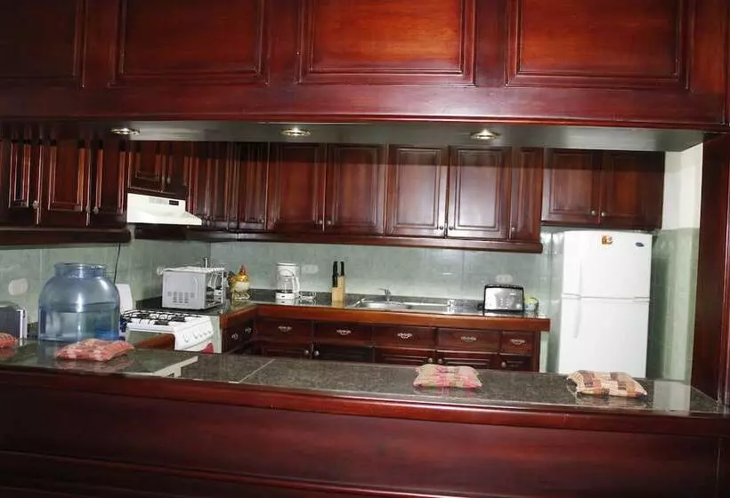 تختخواب و صبحانه Hostal Don Guillermo