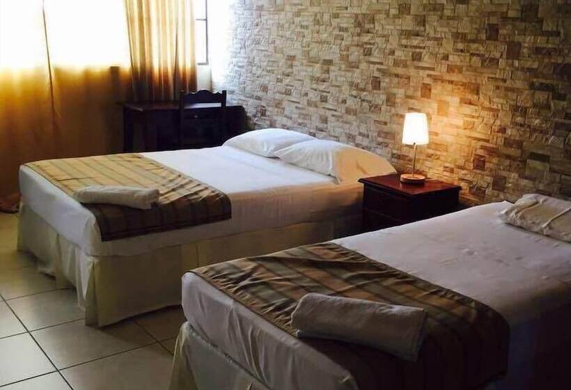 تختخواب و صبحانه Hostal Don Guillermo