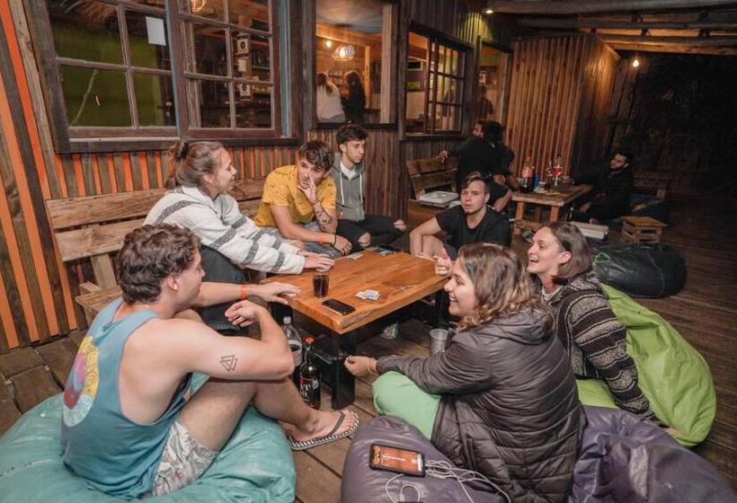 Compay Hostel La Pedrera