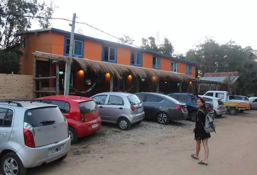 Compay Hostel La Pedrera