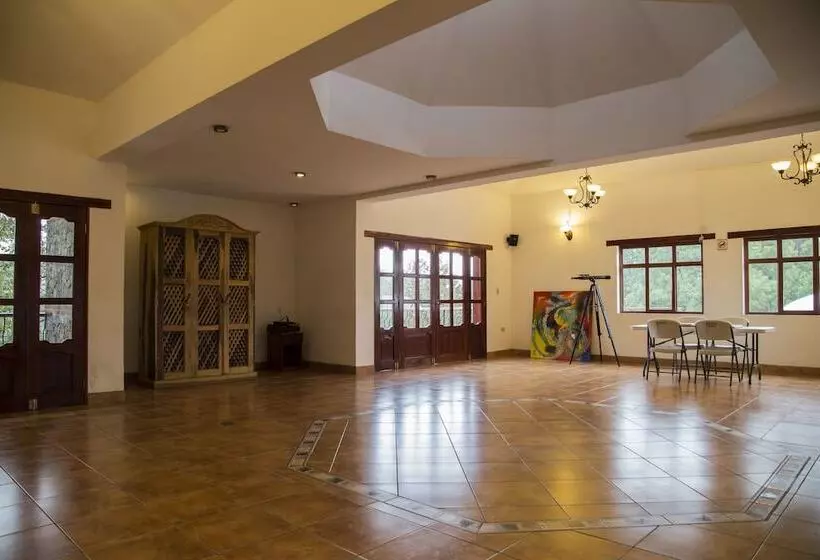 هتل Casa Kirvá
