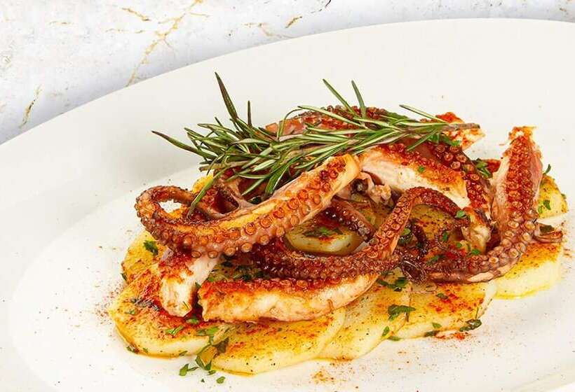 هتل Dos Mundos Panajachel