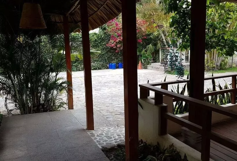 ホテル Dos Mundos Panajachel