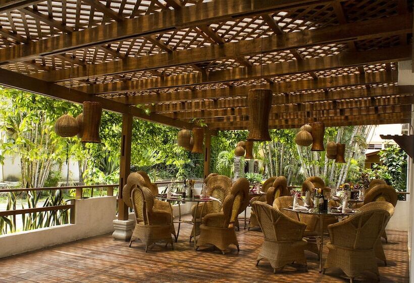 هتل Dos Mundos Panajachel