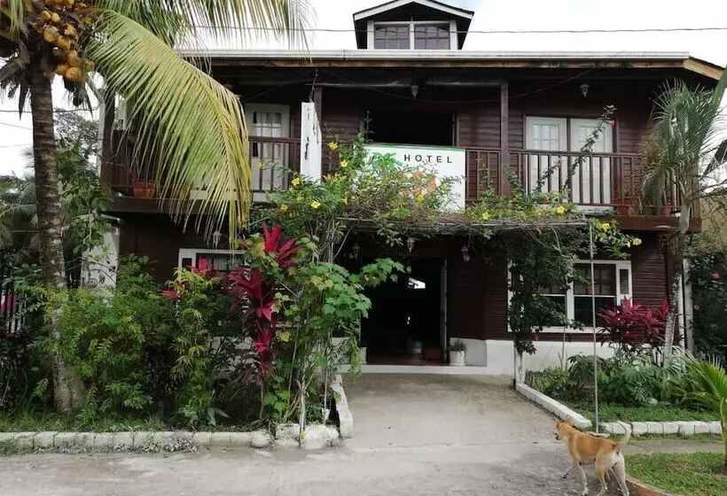 هتل Gil Resort