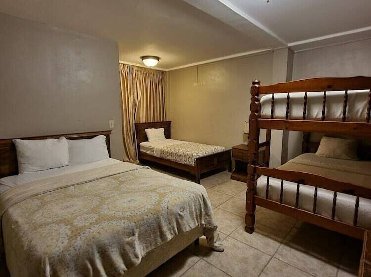 Hotel La Casa De La Abuela