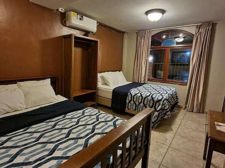 Hotel La Casa De La Abuela