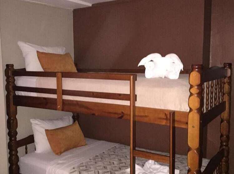 Hotel La Casa De La Abuela