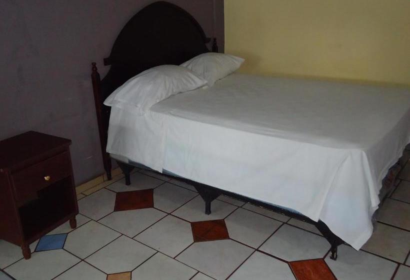 هتل Los Andes Tegucigalpa