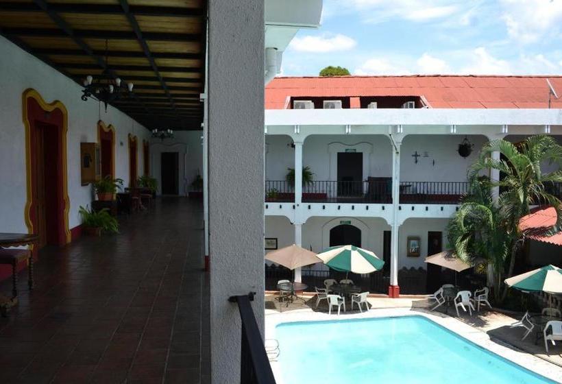 هتل Posada De Don José