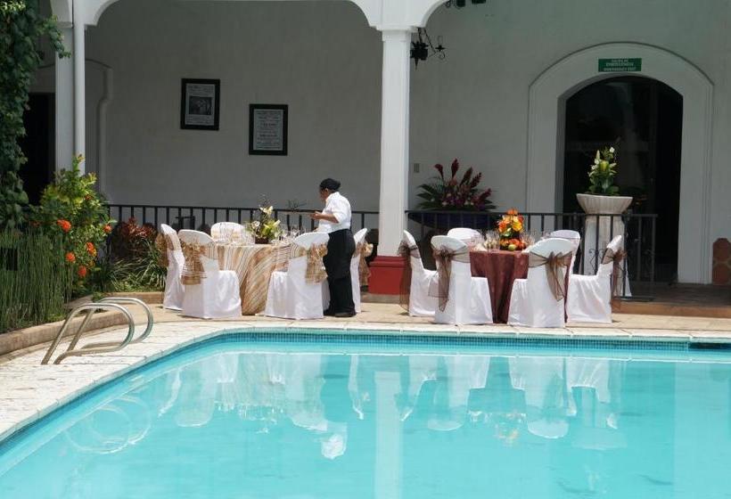 هتل Posada De Don José