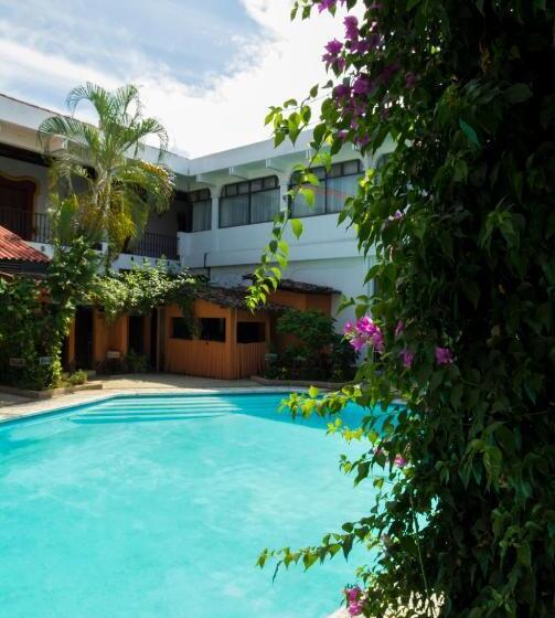 هتل Posada De Don José