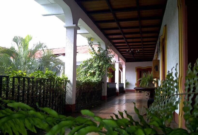 هتل Posada De Don José