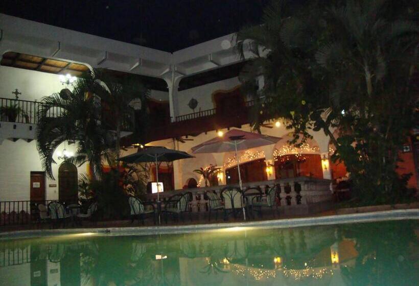 هتل Posada De Don José