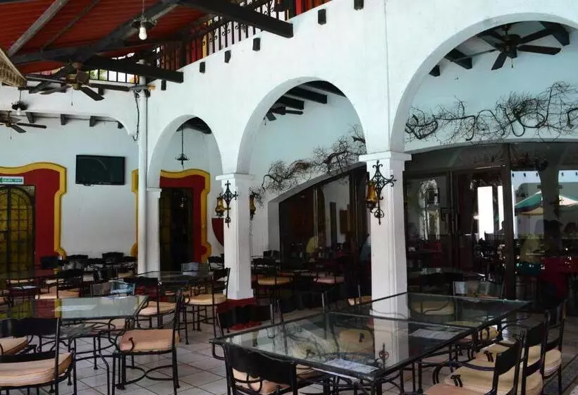 هتل Posada De Don José