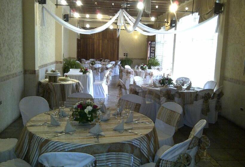 هتل Posada De Don José