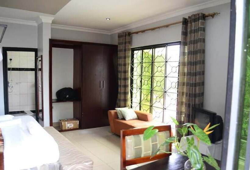 ホテル The Walkgard Transit