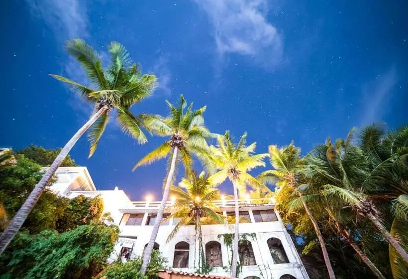 هتل Villa Condesa Del Mar