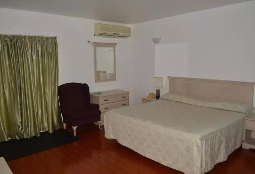 Travel Inn Hotel Simpson Bay