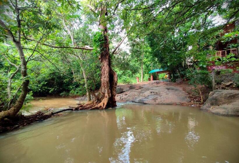 مبيت وإفطار Sigiriya River Side Villa