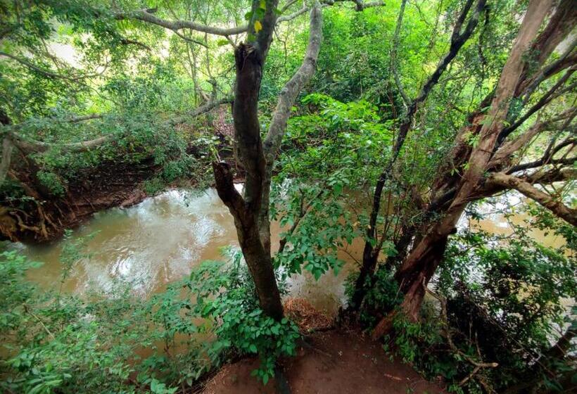 مبيت وإفطار Sigiriya River Side Villa