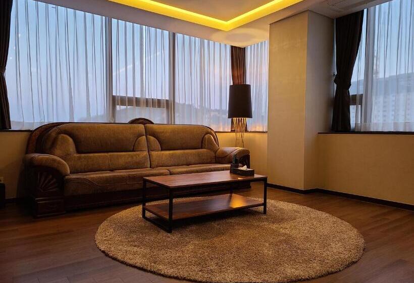 Hotel New Donghae Tourist