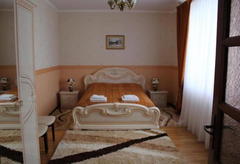 호텔 &restaurant Senator